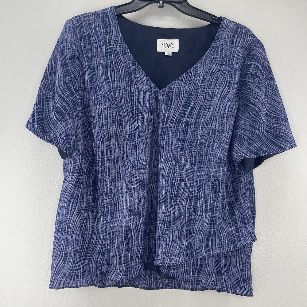 DR Flowy Blouse Size 22W Plus‎ Size Women's Top Blue Wavy Lined